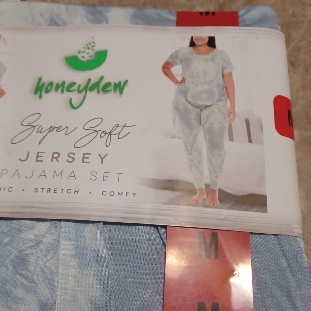 - - Woman's  pajama set